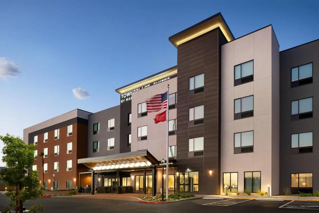 Towneplace Suites By Marriott Las Vegas North I-15 Hotel